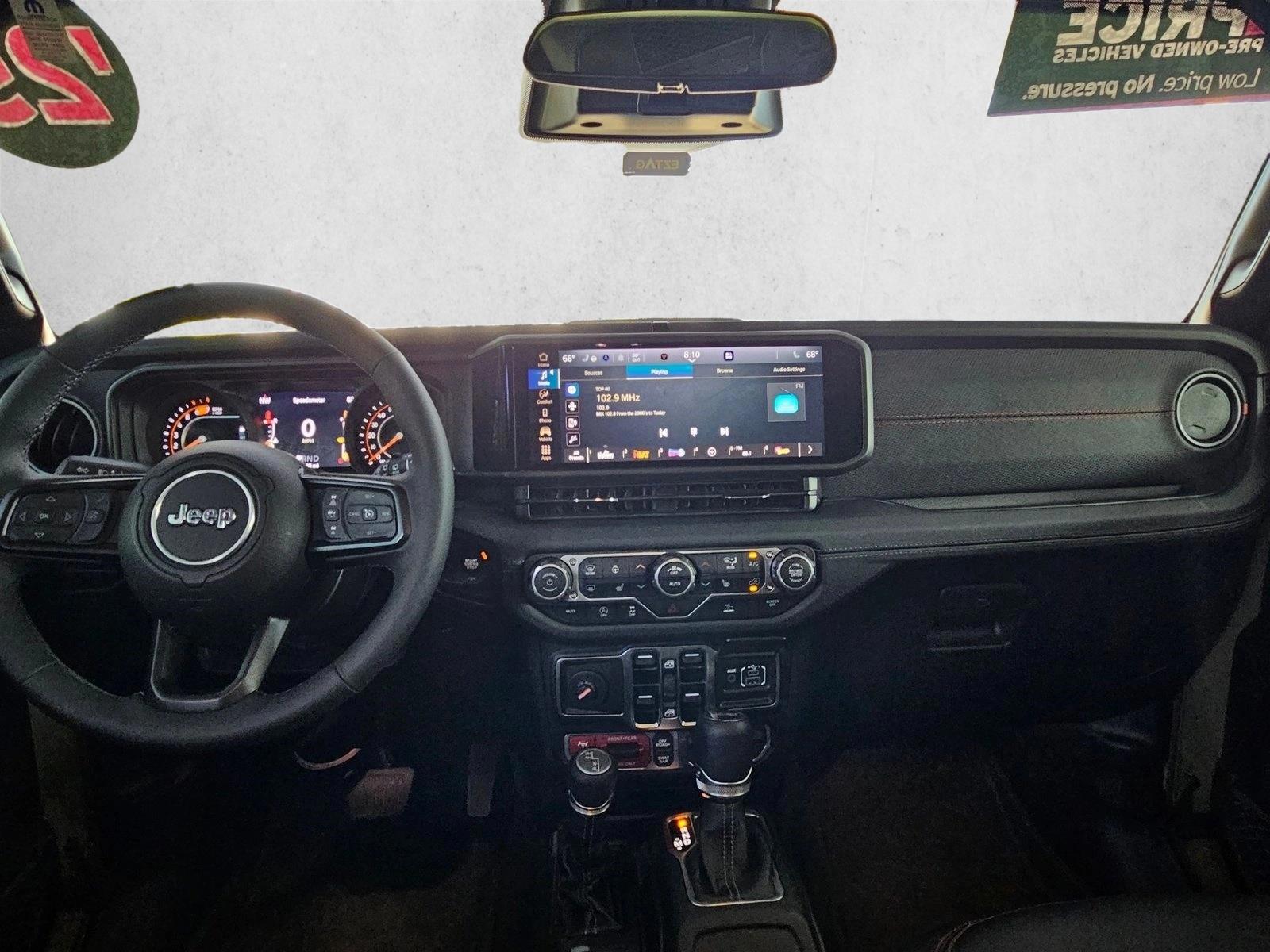 Thumbnail: 2025 Jeep Wrangler - 3