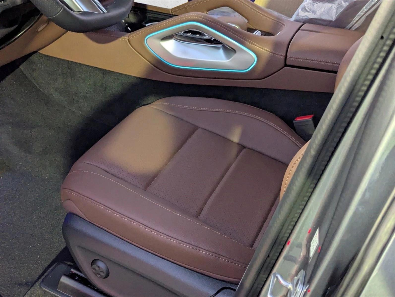 Thumbnail: 2026 Mercedes-Benz GLS - 3