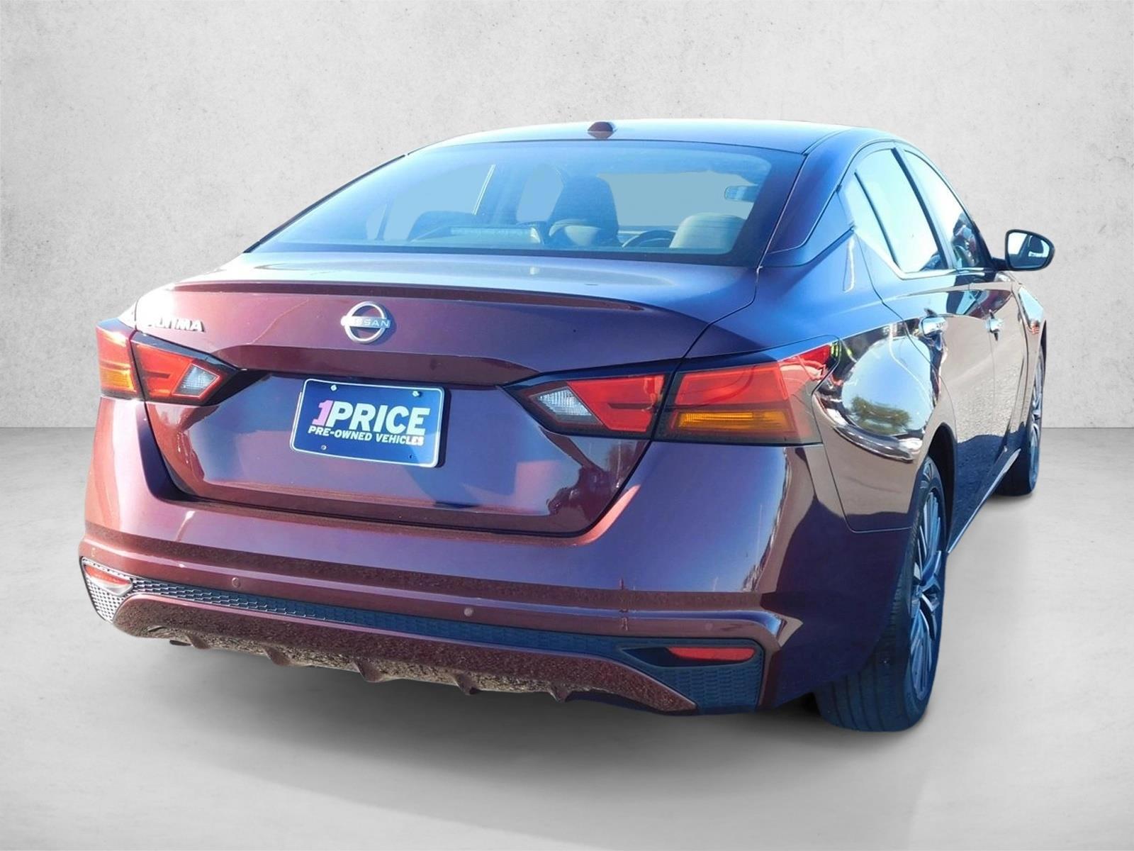 2025 Nissan Altima SV - Photo 9