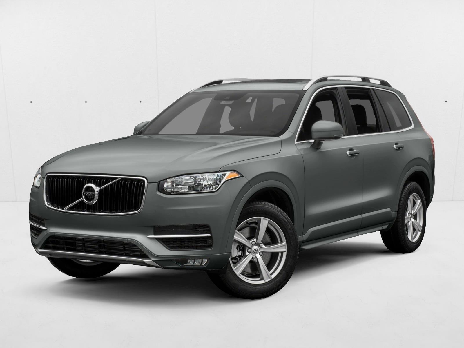 2017 Volvo XC90 T5 FWD Momentum's photo