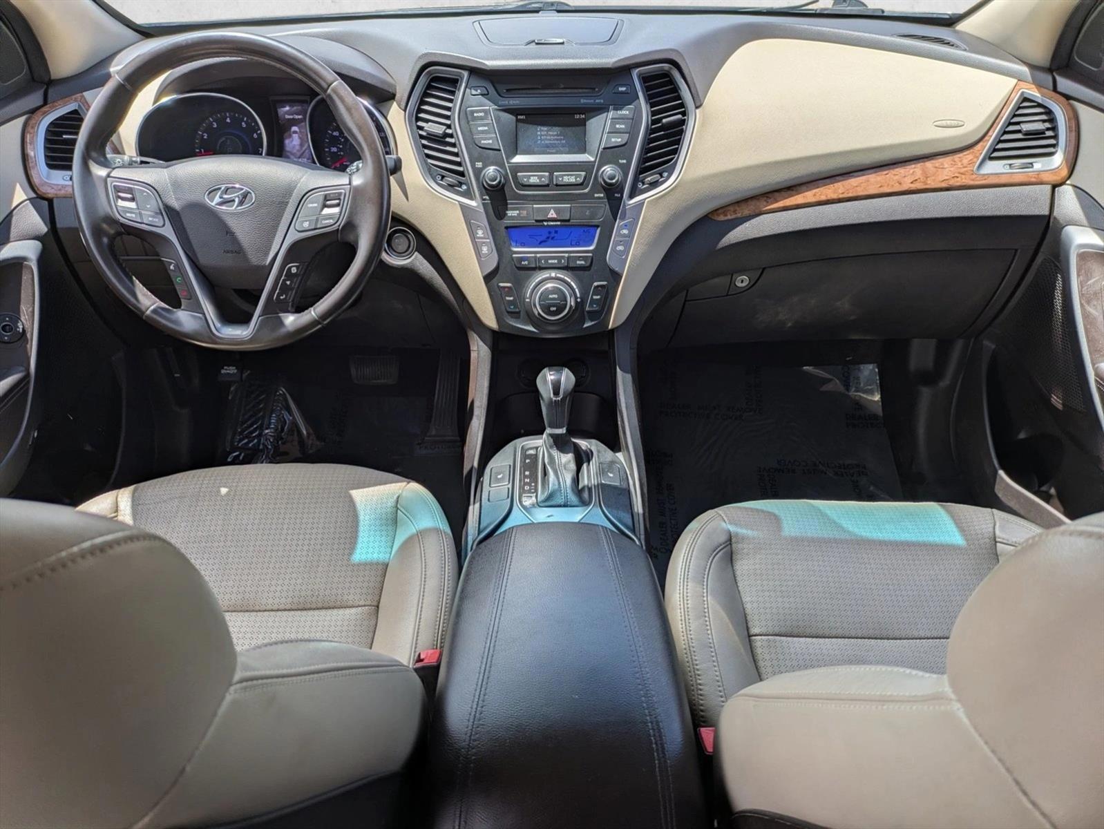 Thumbnail: 2013 Hyundai Santa Fe - 3