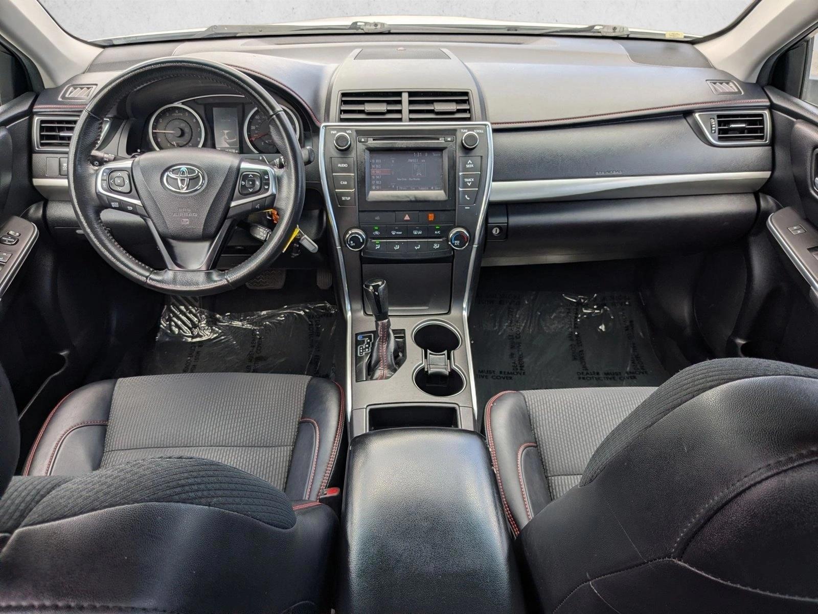 Thumbnail: 2017 Toyota Camry - 4
