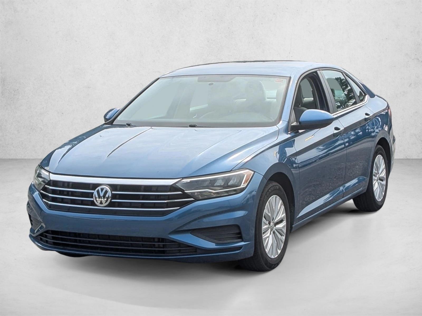 Thumbnail: 2019 Volkswagen Jetta - 1