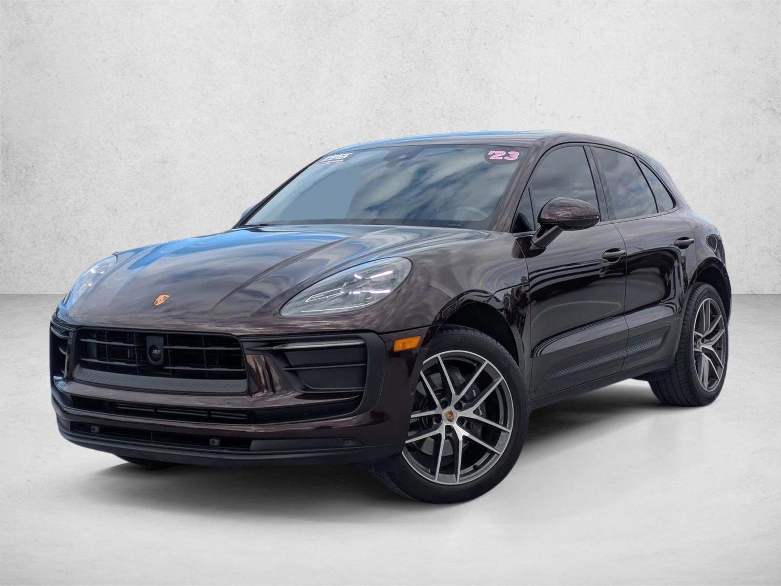 Thumbnail: 2023 Porsche Macan - 1