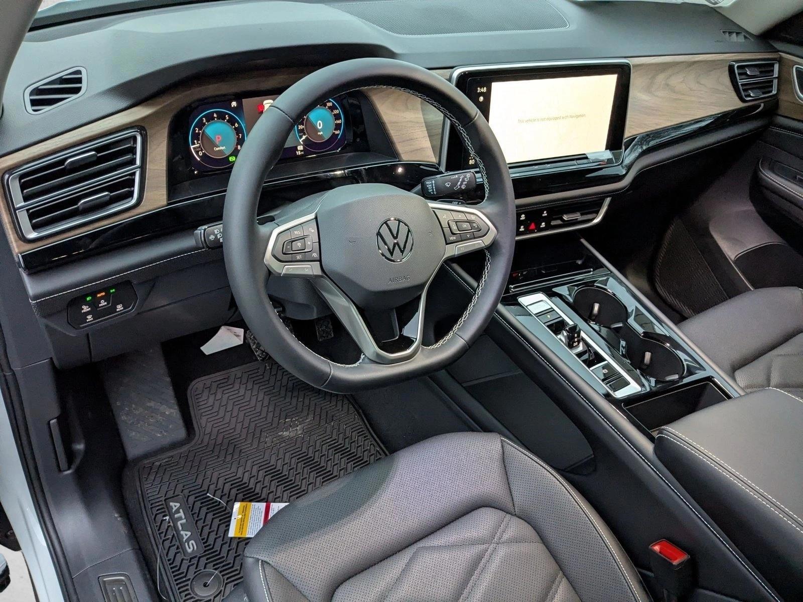 Thumbnail: 2026 Volkswagen Atlas - 3