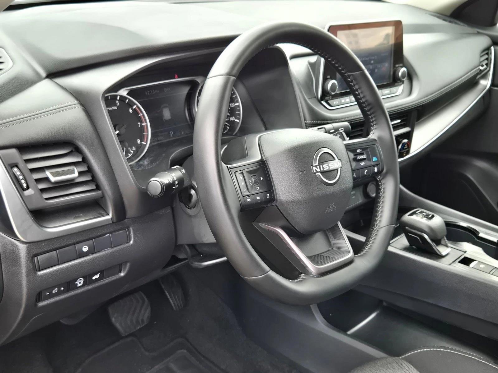 Thumbnail: 2025 Nissan Rogue - 3