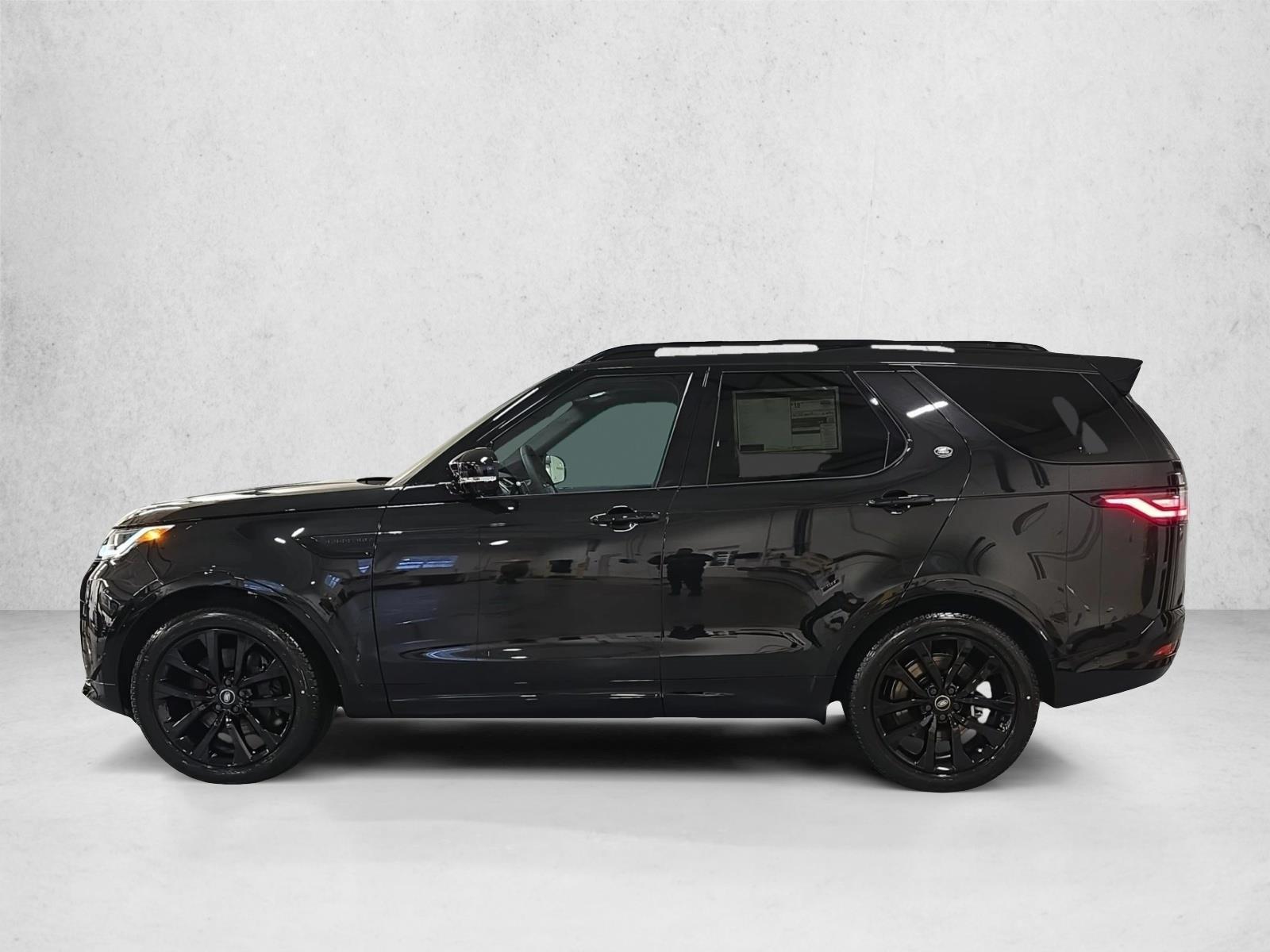 Thumbnail: 2026 Land Rover Discovery - 2