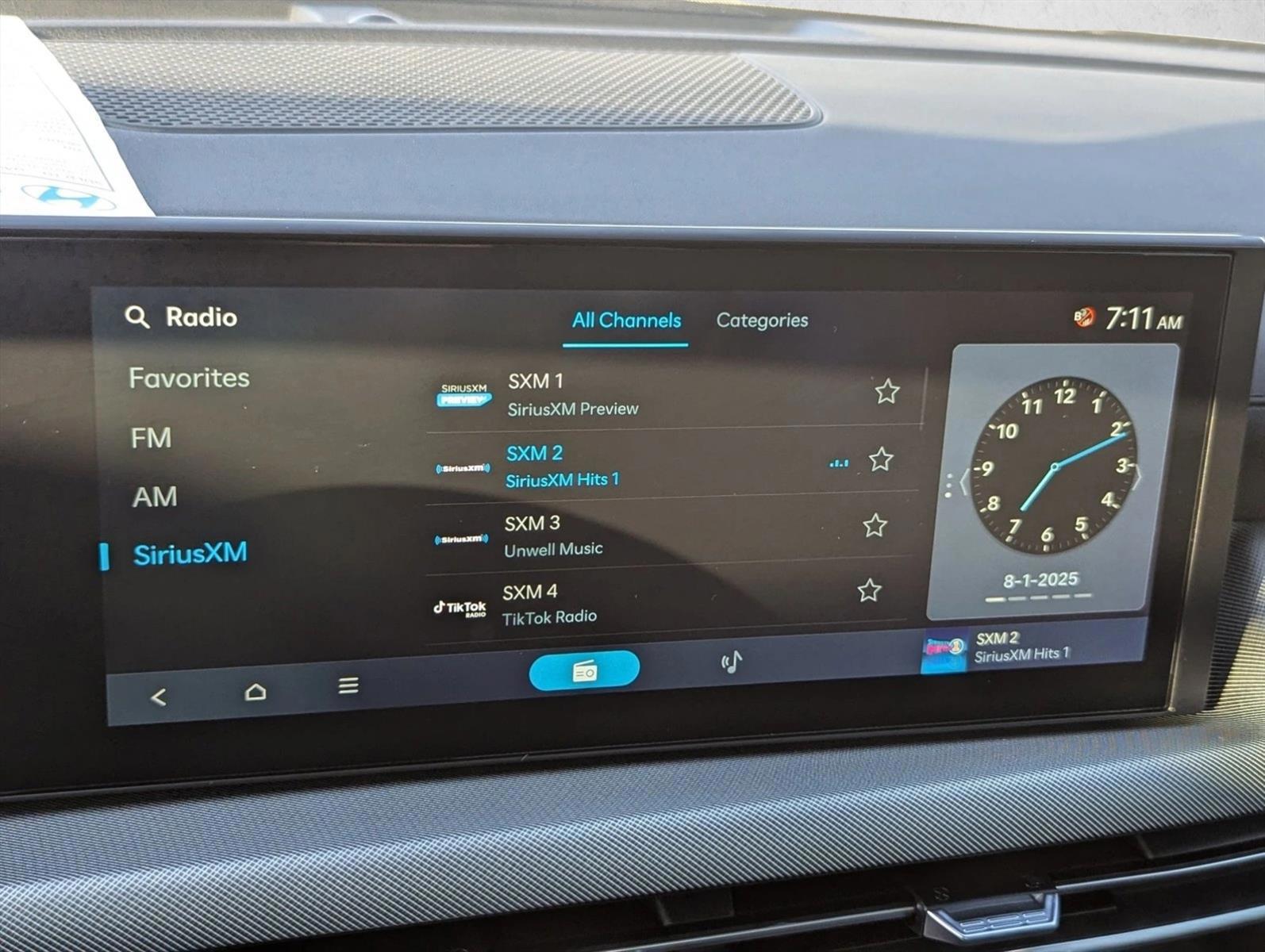 2025 Hyundai Sonata Hybrid SEL - Photo 11