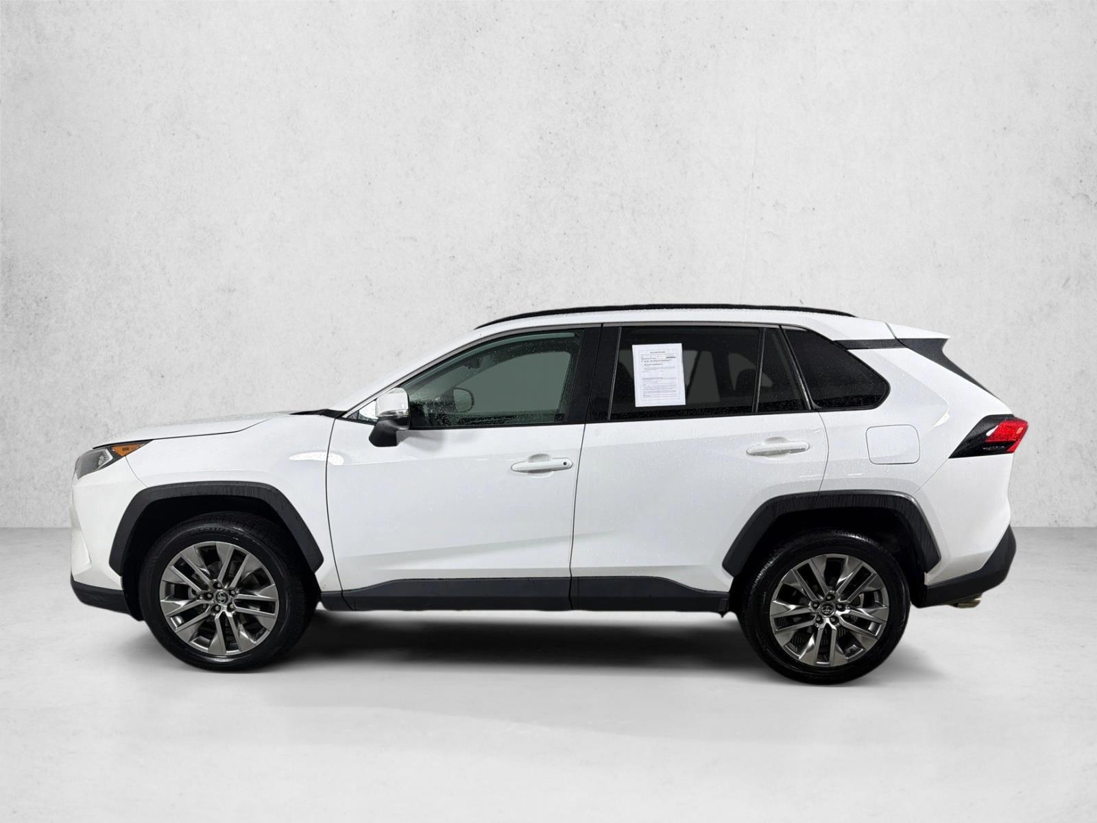 Thumbnail: 2020 Toyota RAV4 - 2