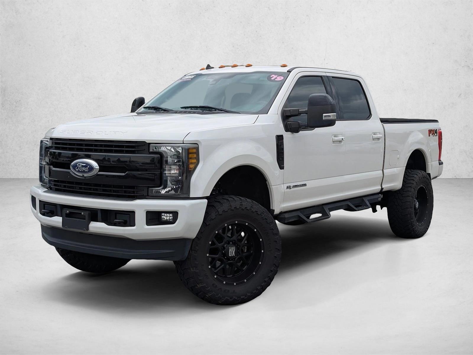 Thumbnail: 2019 Ford F-350 - 1