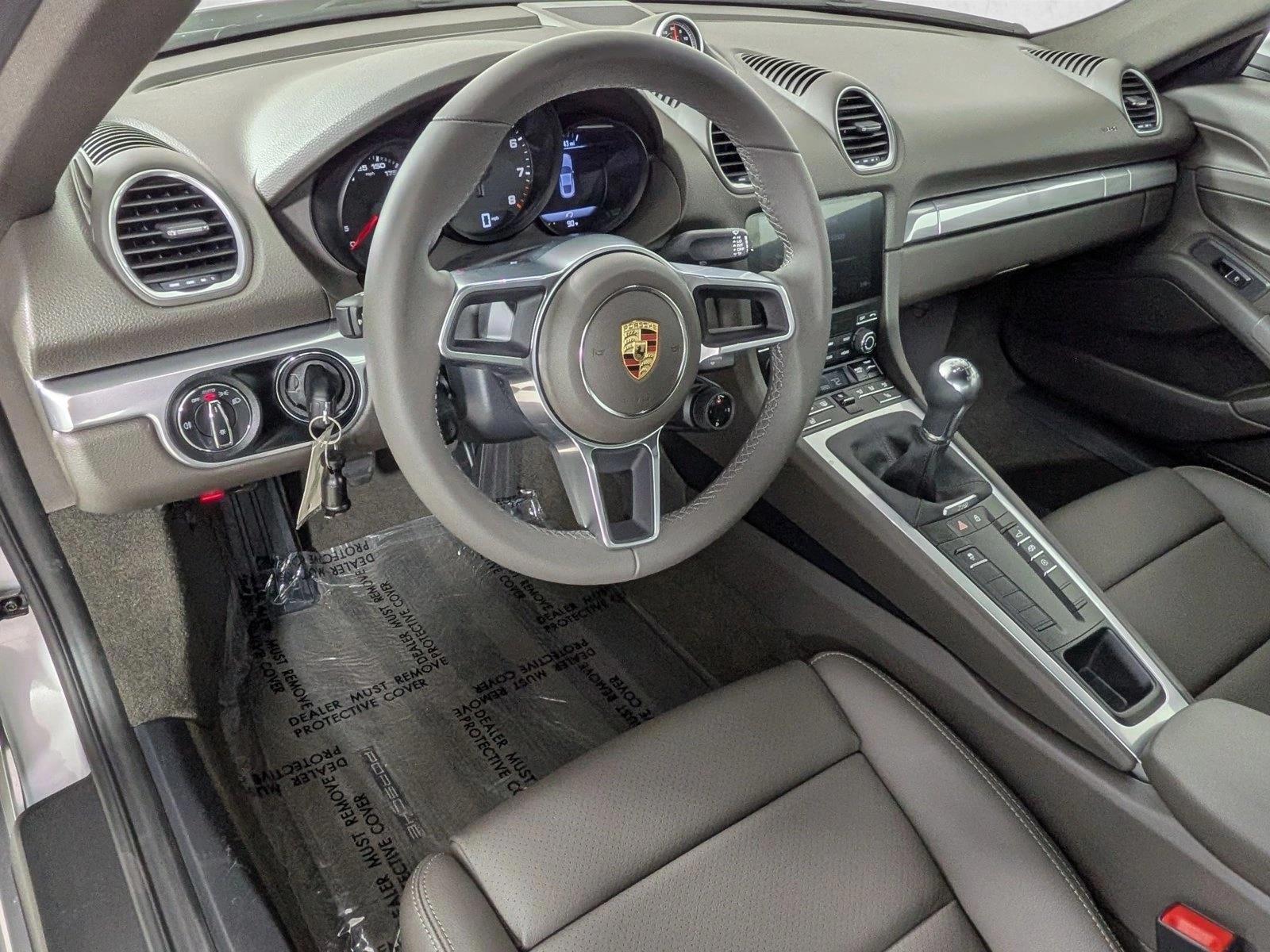 Thumbnail: 2025 Porsche 718 Cayman - 3