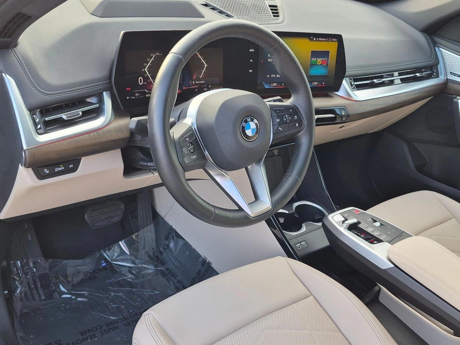 Thumbnail: 2023 BMW X1 - 3