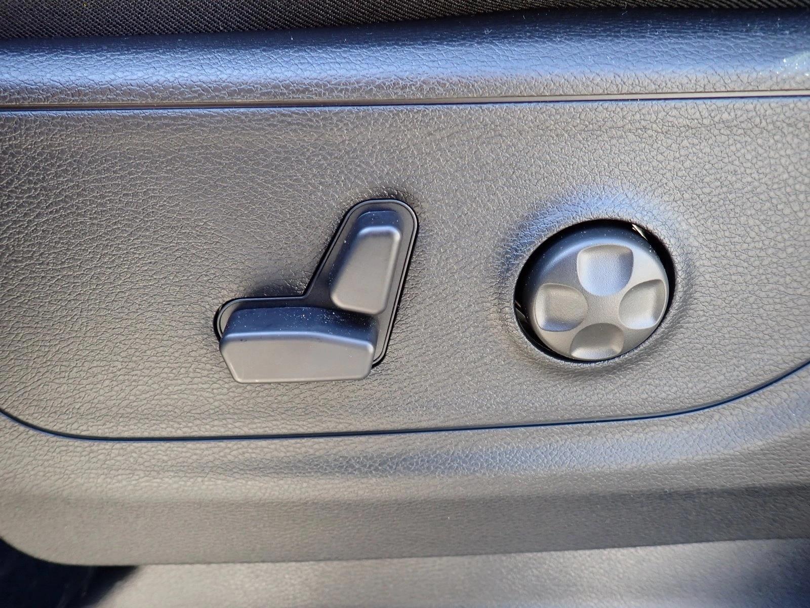 Thumbnail: 2026 RAM 1500 - 3