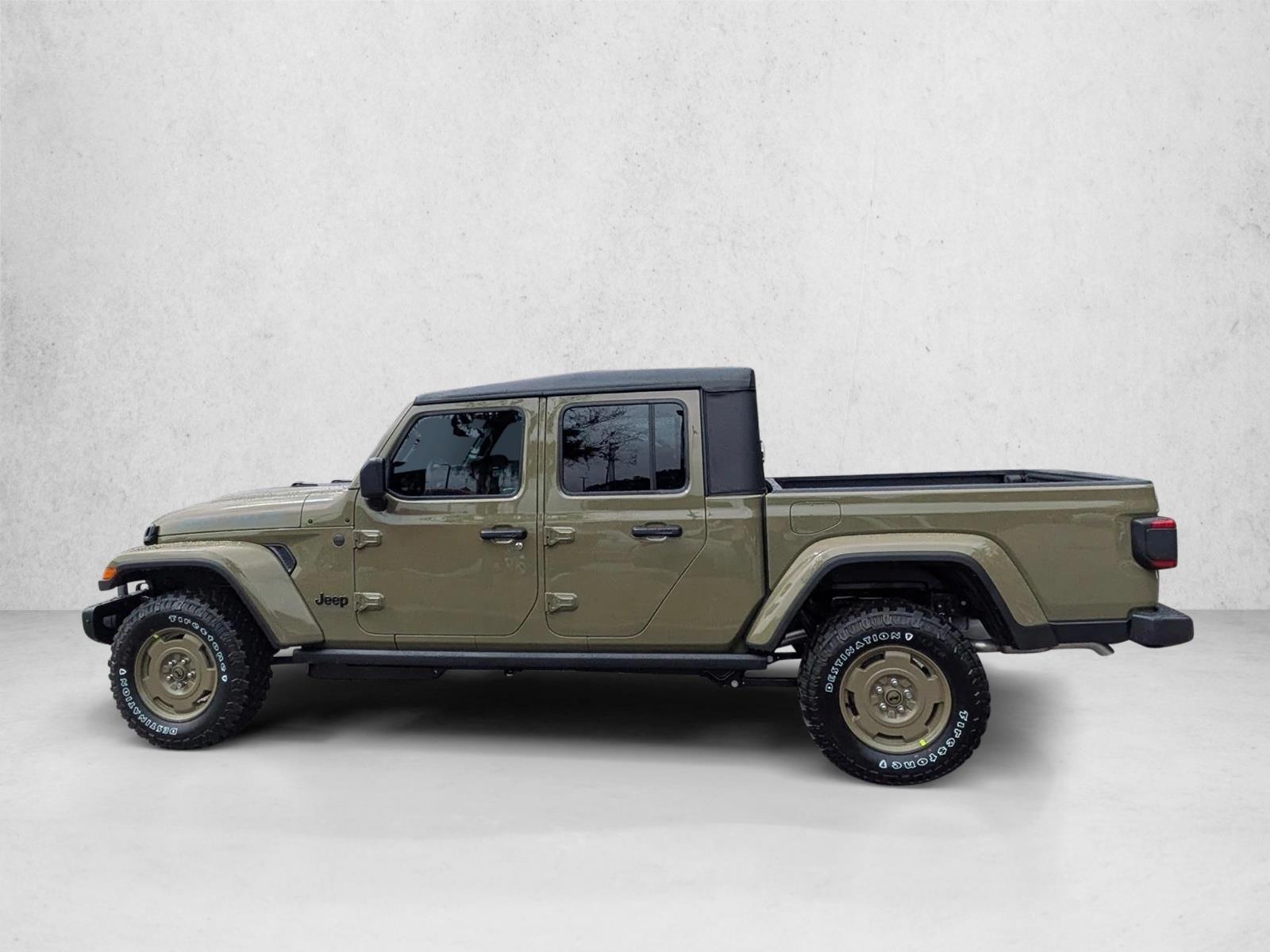 Thumbnail: 2026 Jeep Gladiator - 2