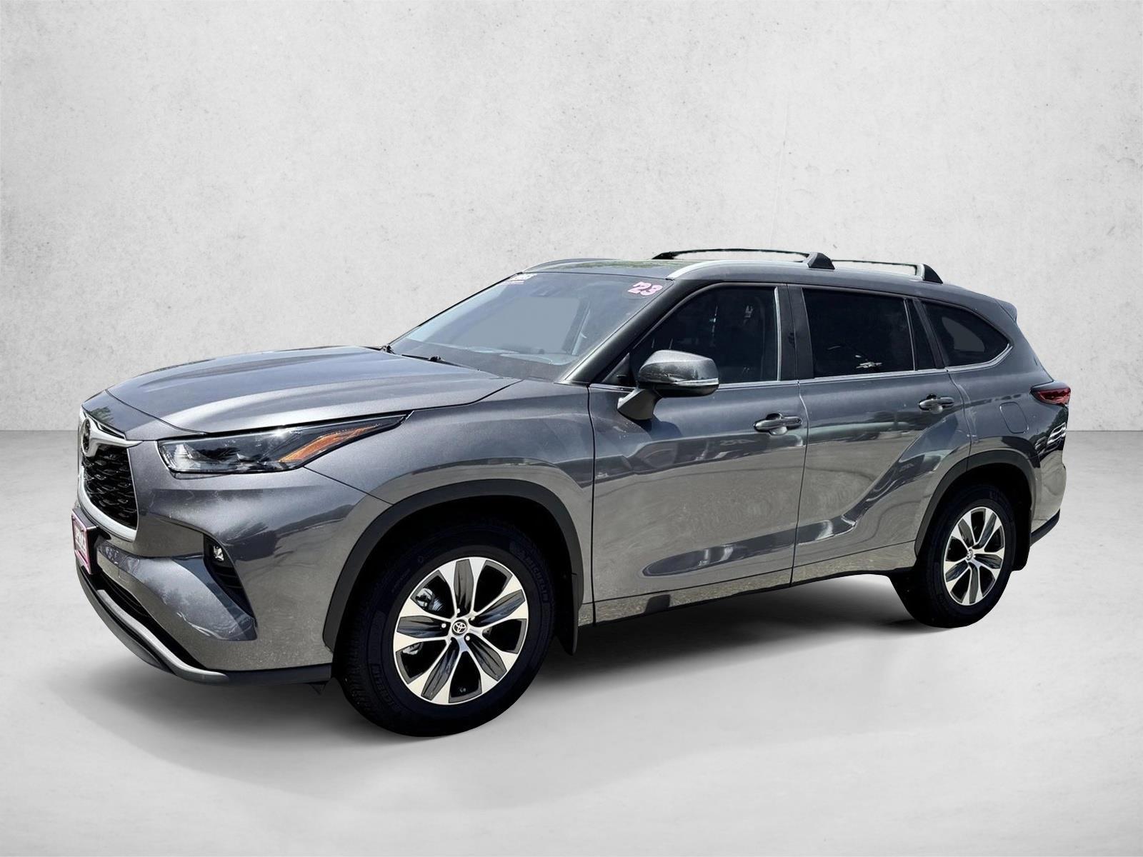 Thumbnail: 2023 Toyota Highlander - 1