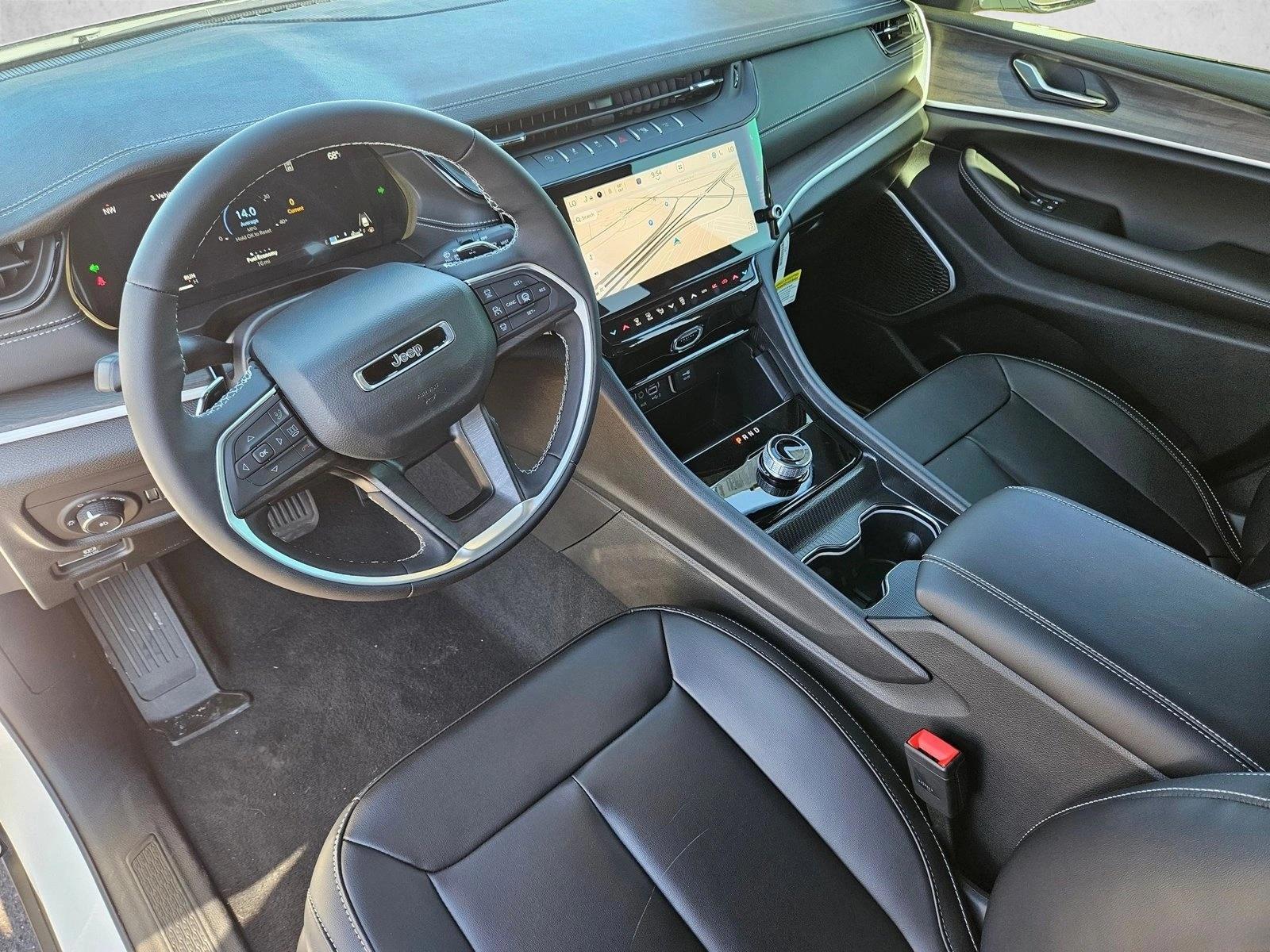 Thumbnail: 2026 Jeep Grand Cherokee - 3