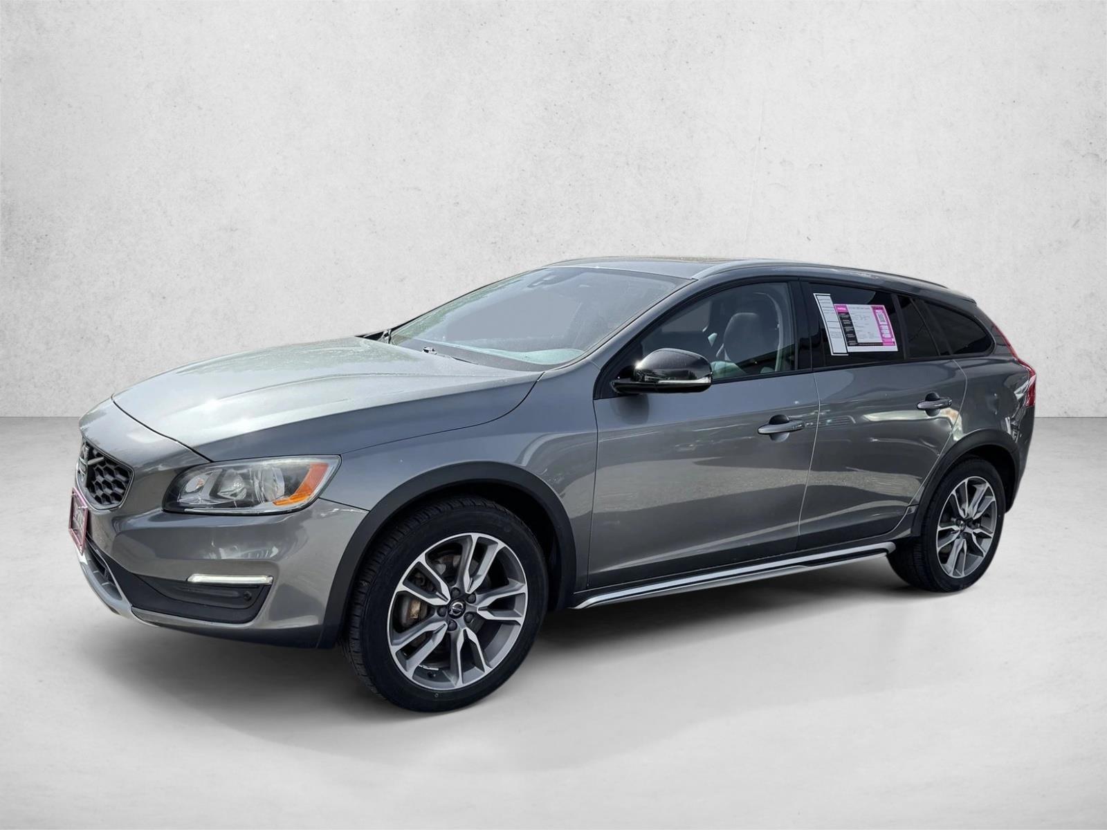 Thumbnail: 2018 Volvo V60 - 1