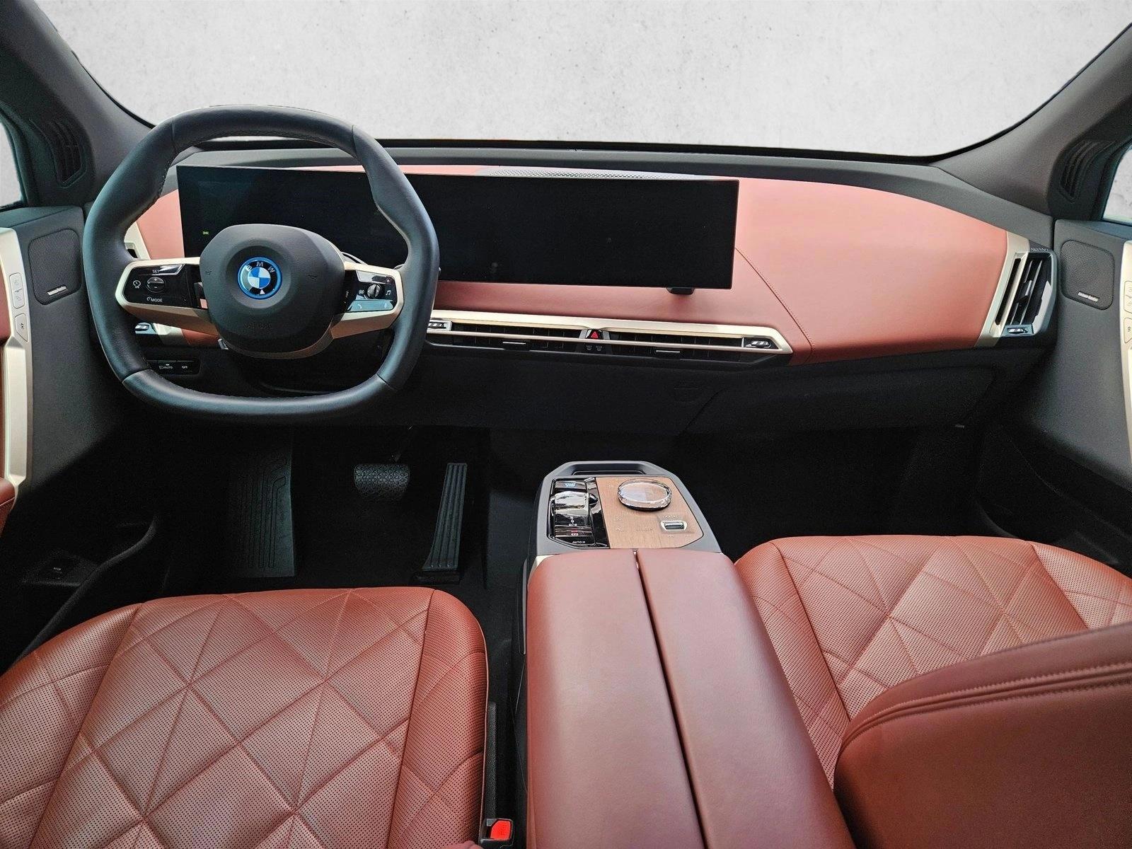 Thumbnail: 2025 BMW iX - 3