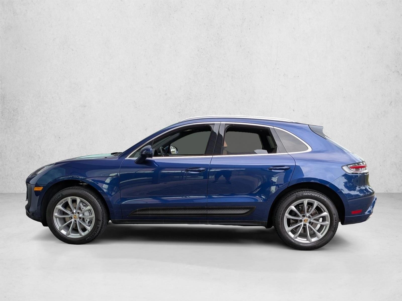 Thumbnail: 2023 Porsche Macan - 2