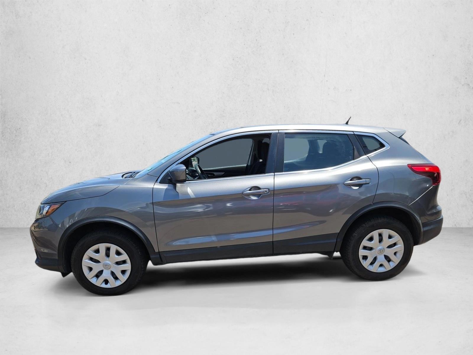 Thumbnail: 2018 Nissan Rogue Sport - 2