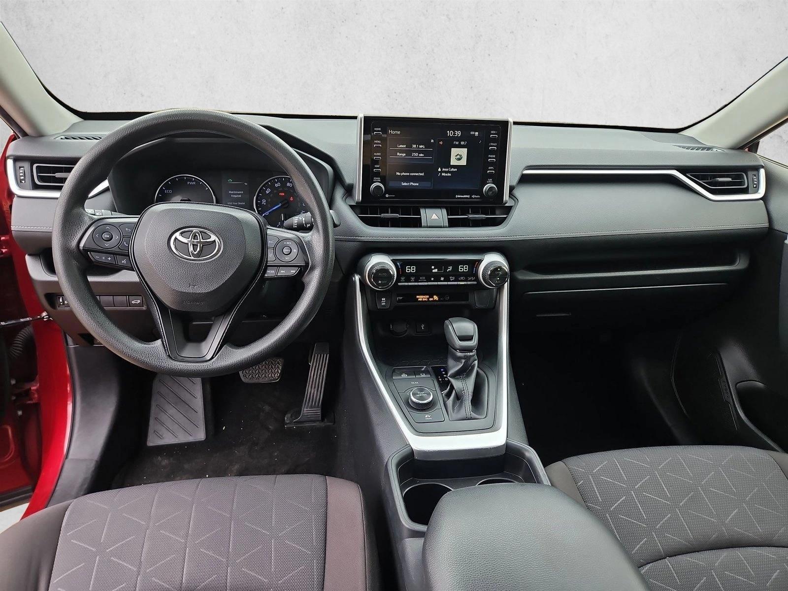 Thumbnail: 2020 Toyota RAV4 - 4