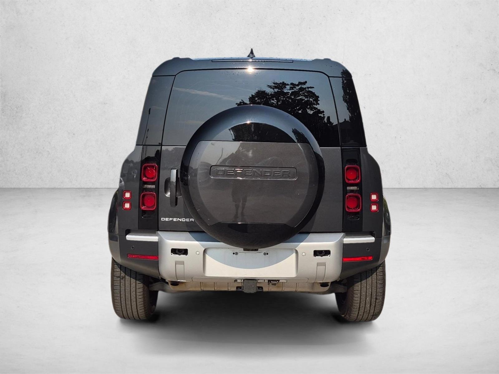 2025 Land Rover Defender S - Photo 6