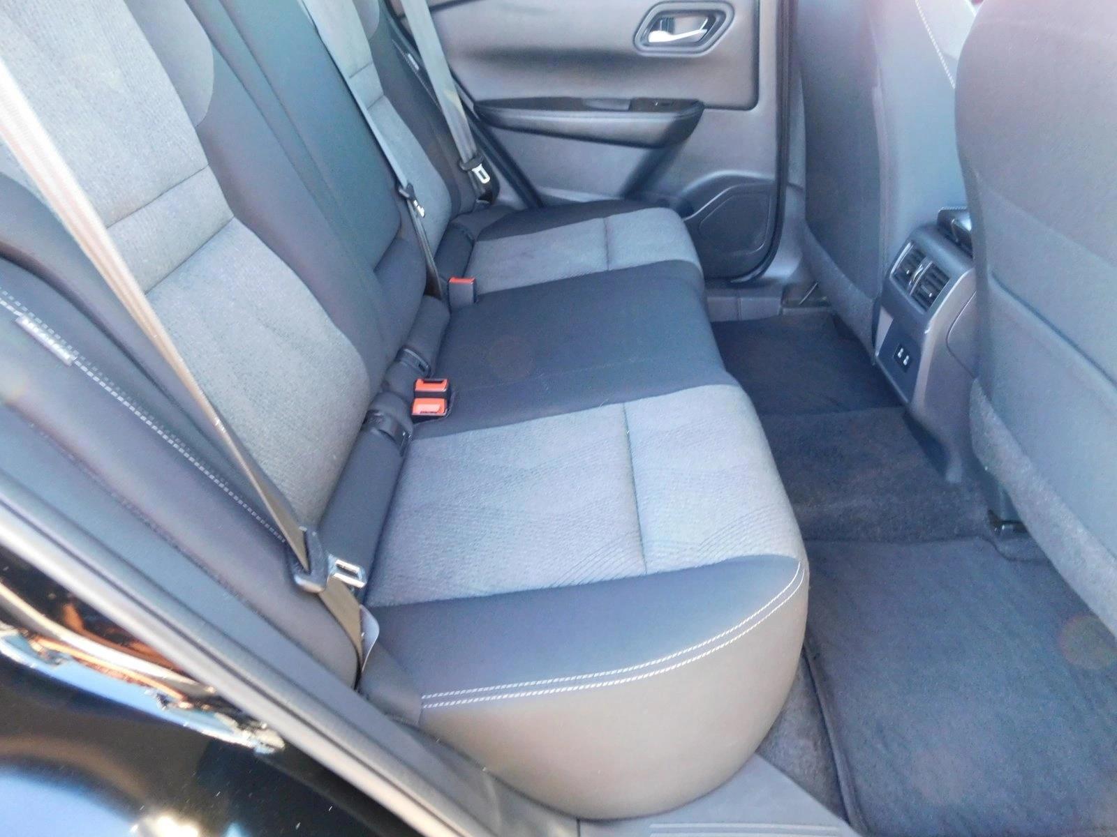 2025 Nissan Rogue SV - Photo 26
