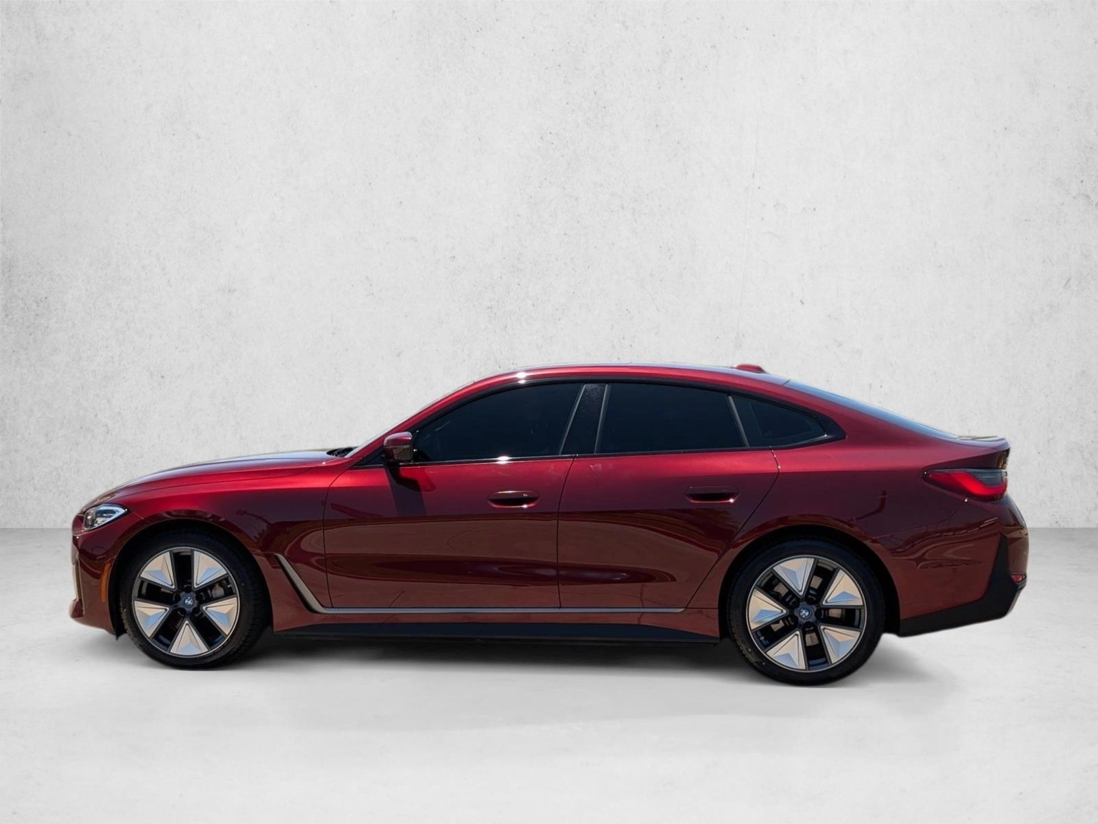 Thumbnail: 2023 BMW i4 - 2