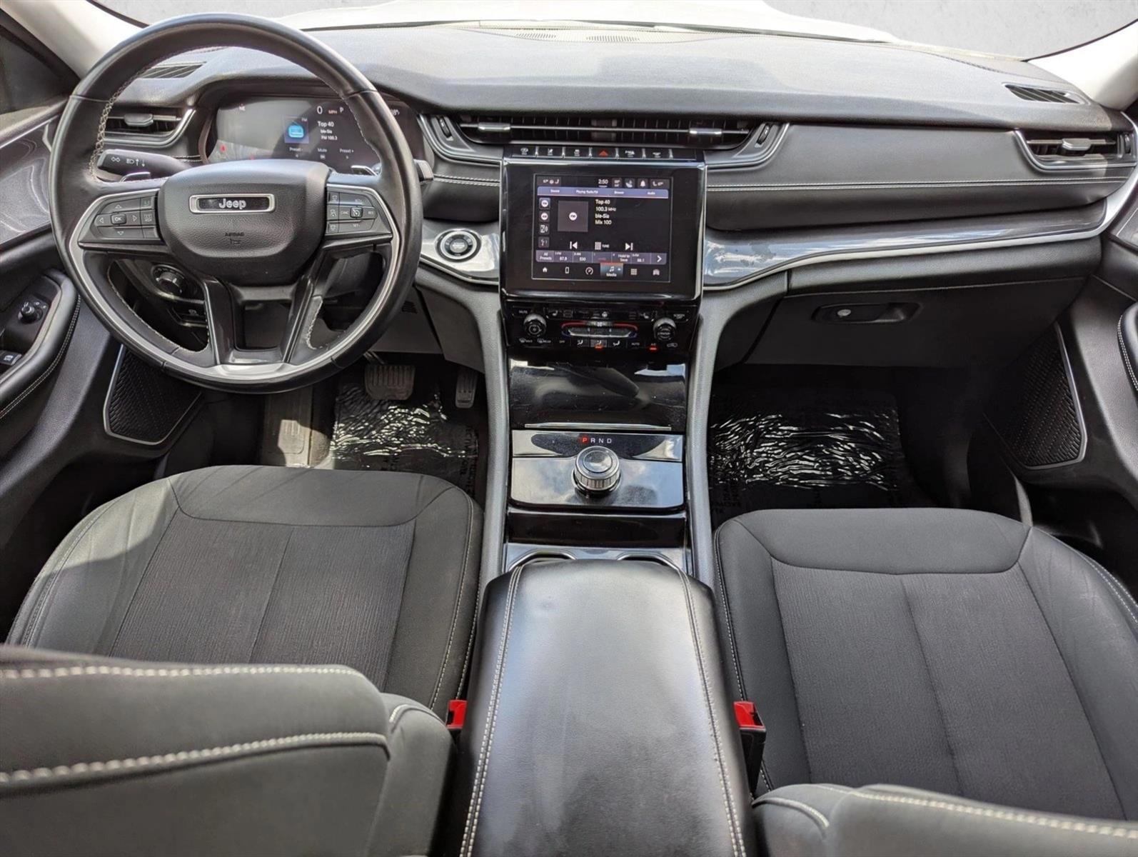 Thumbnail: 2022 Jeep Grand Cherokee L - 3