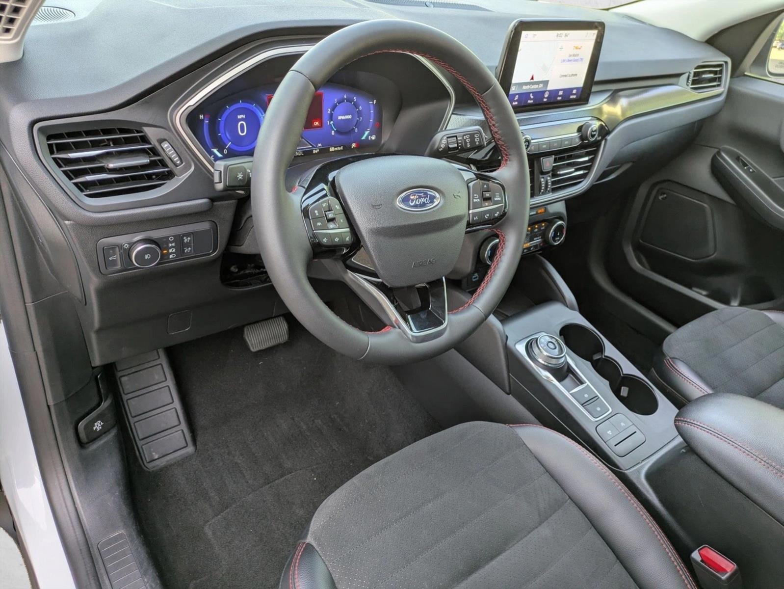 Thumbnail: 2022 Ford Escape - 3