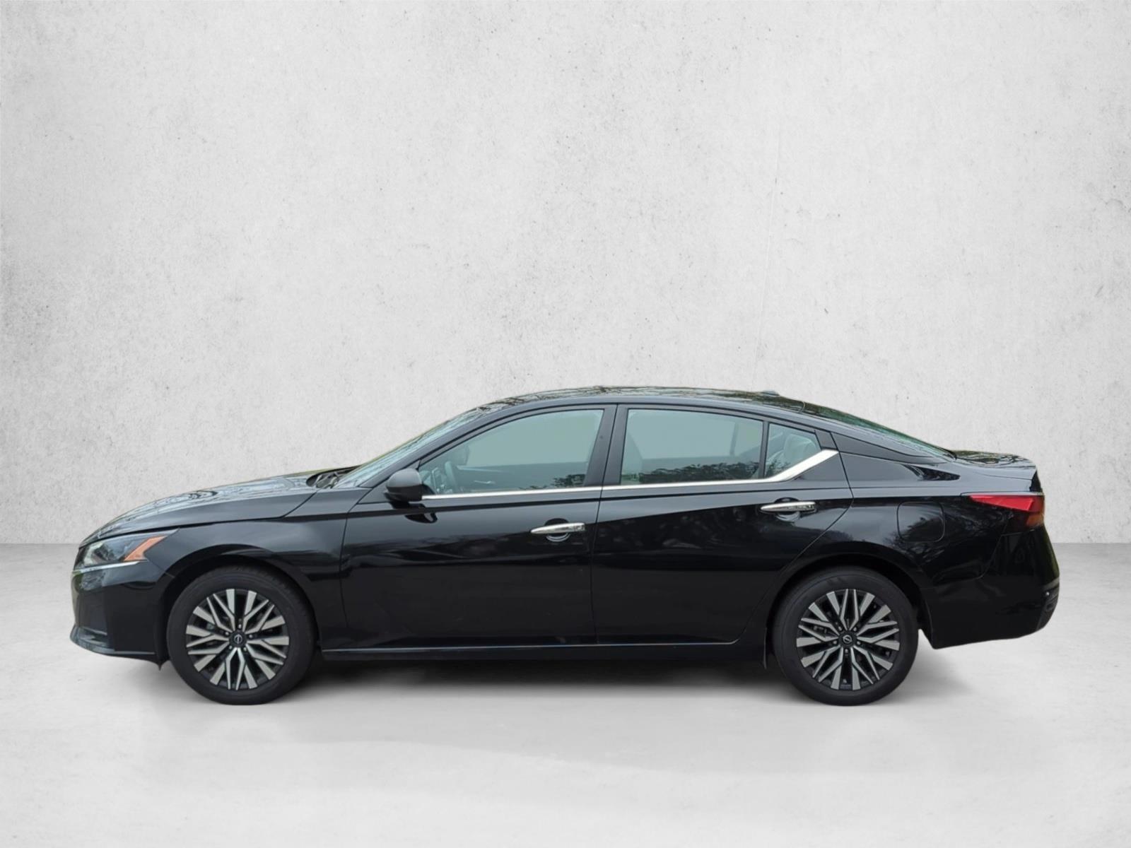Thumbnail: 2024 Nissan Altima - 2