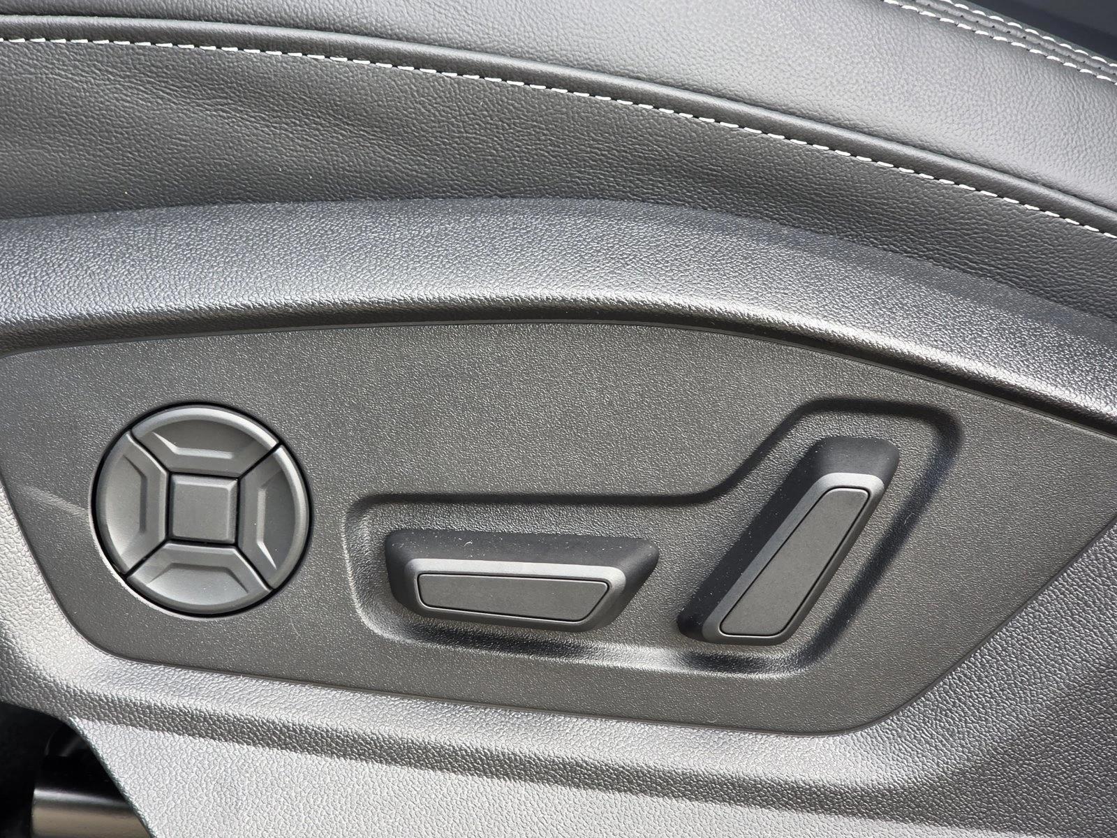 Thumbnail: 2026 Audi Q7 - 4