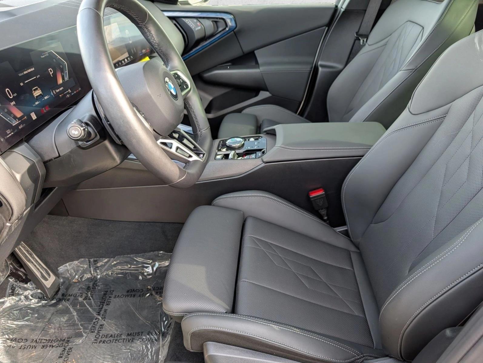 2025 BMW X3 30 - Photo 16