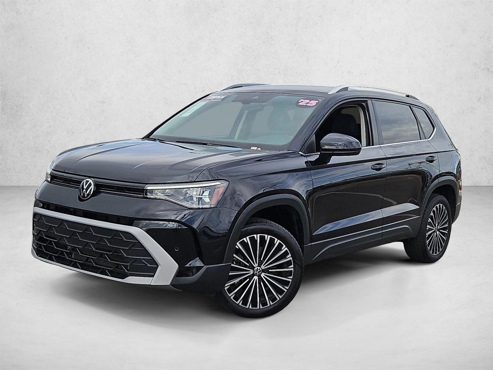 Thumbnail: 2025 Volkswagen Taos - 1