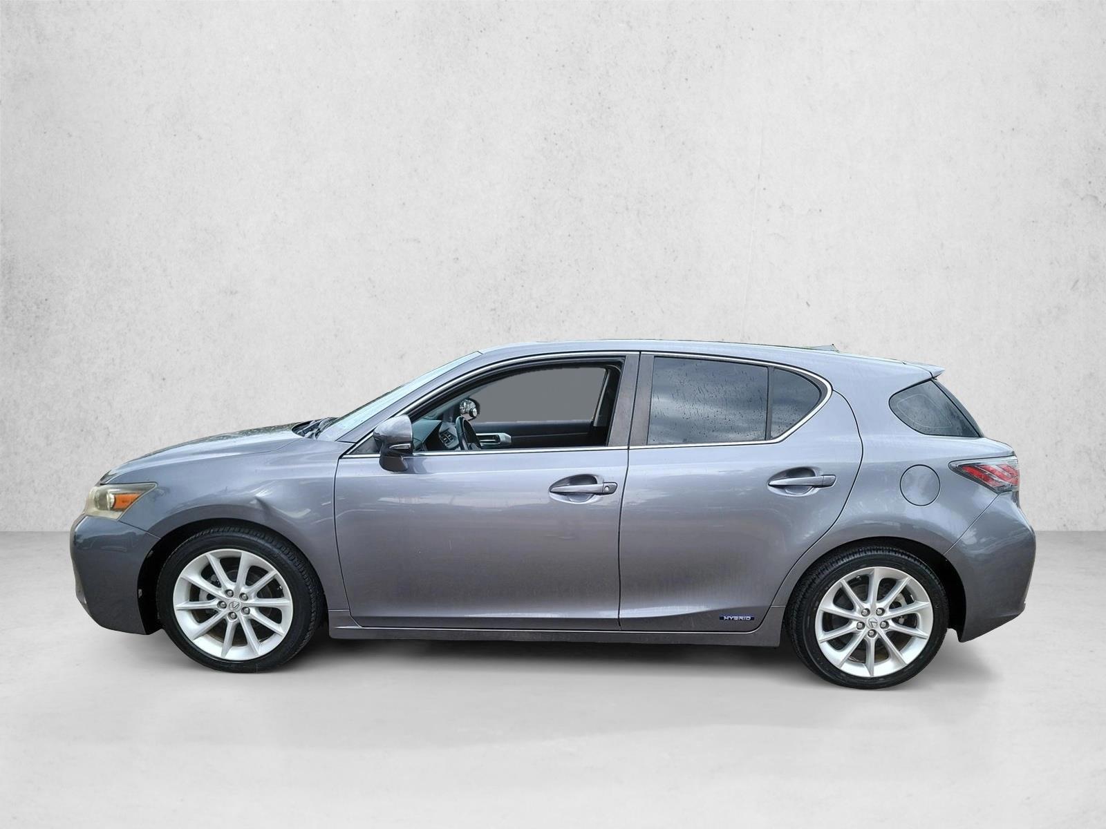 Thumbnail: 2013 Lexus CT - 2
