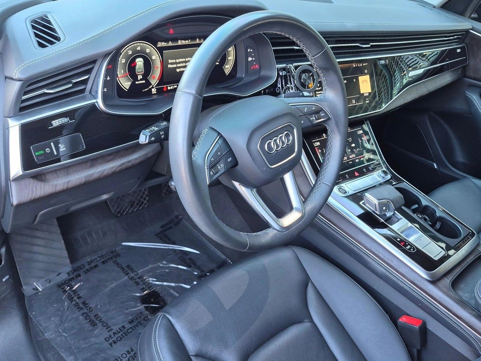 Thumbnail: 2022 Audi Q8 - 3