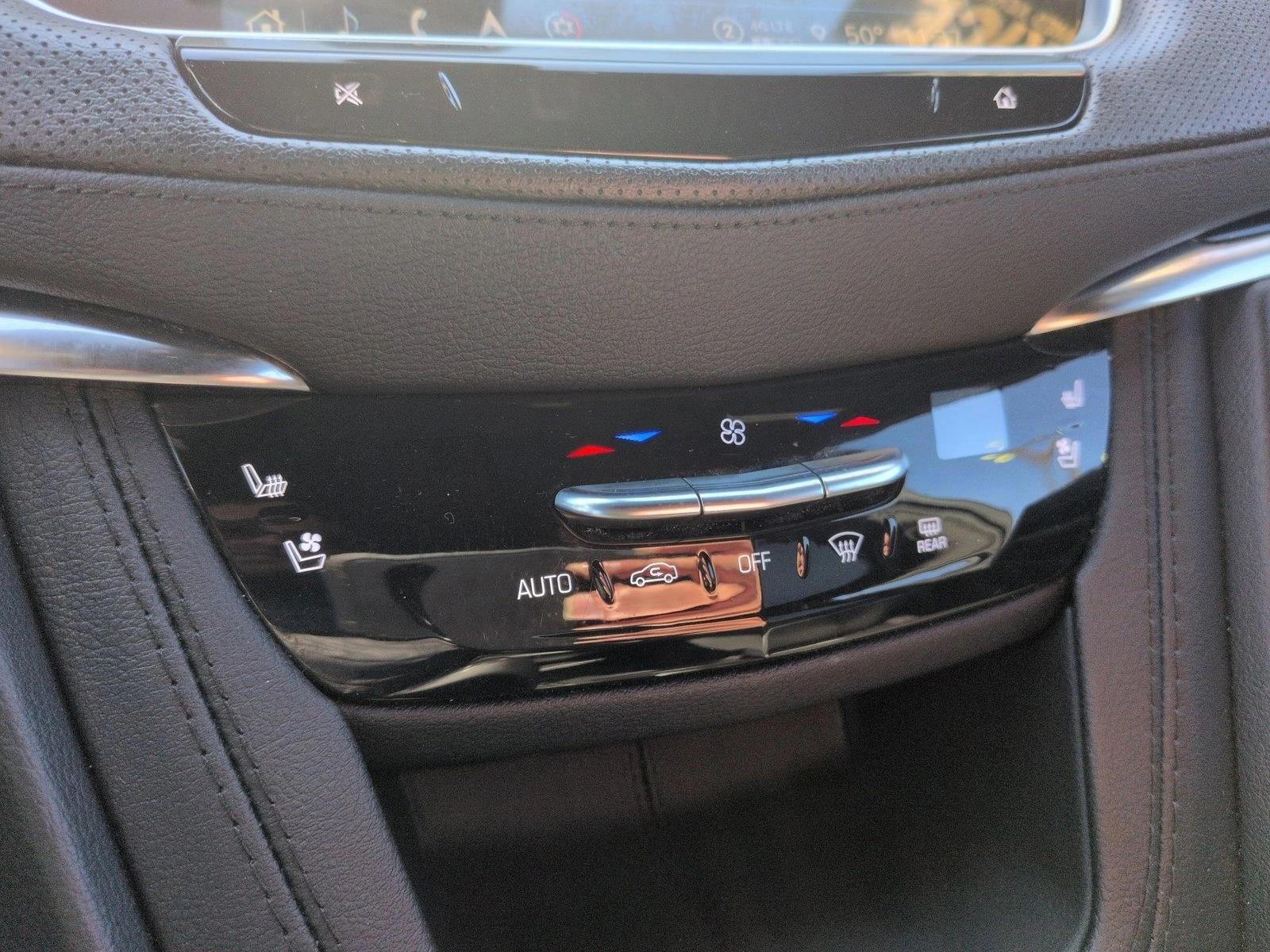 Thumbnail: 2024 Cadillac XT5 - 4