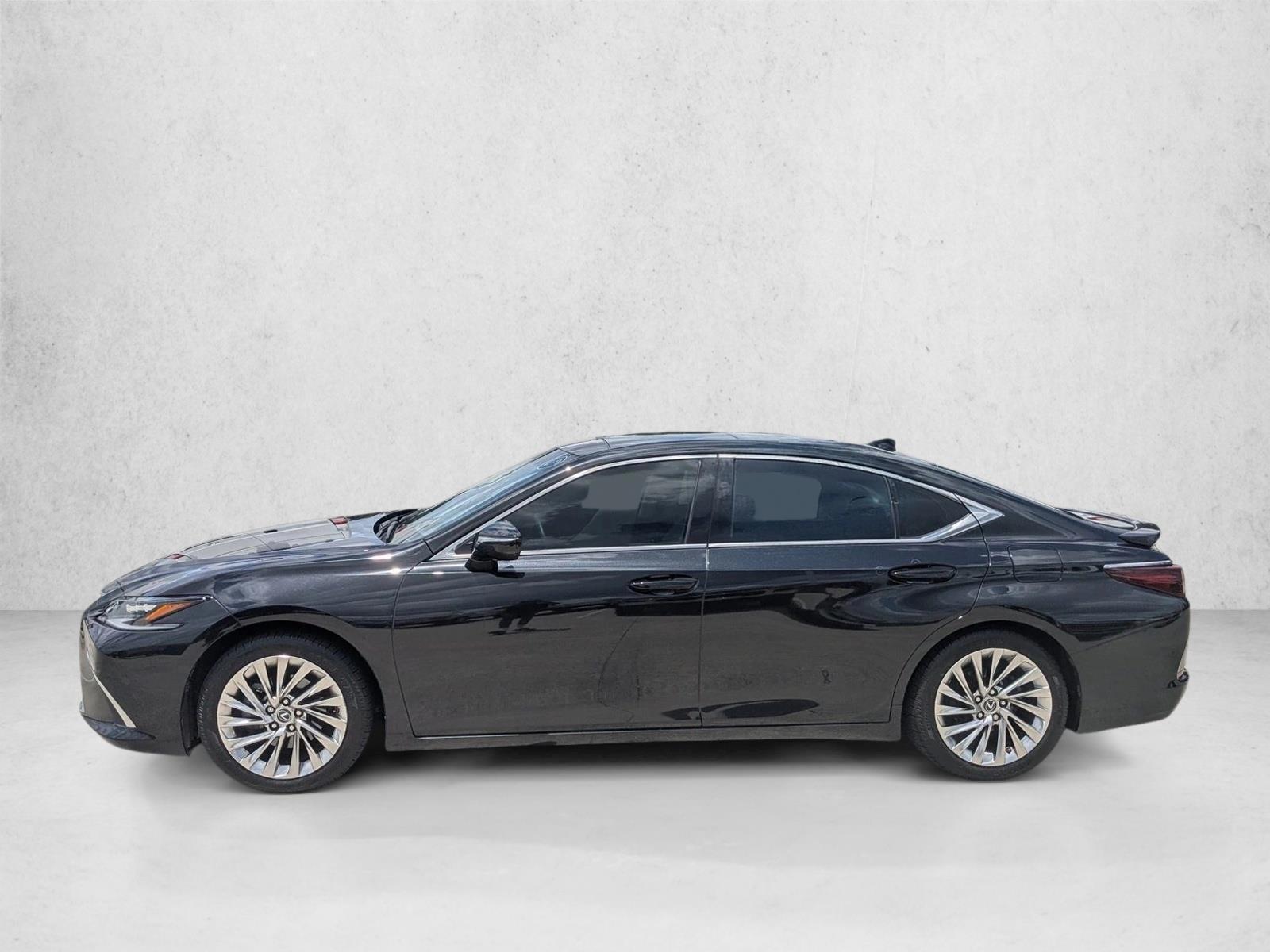 Thumbnail: 2023 Lexus ES - 2