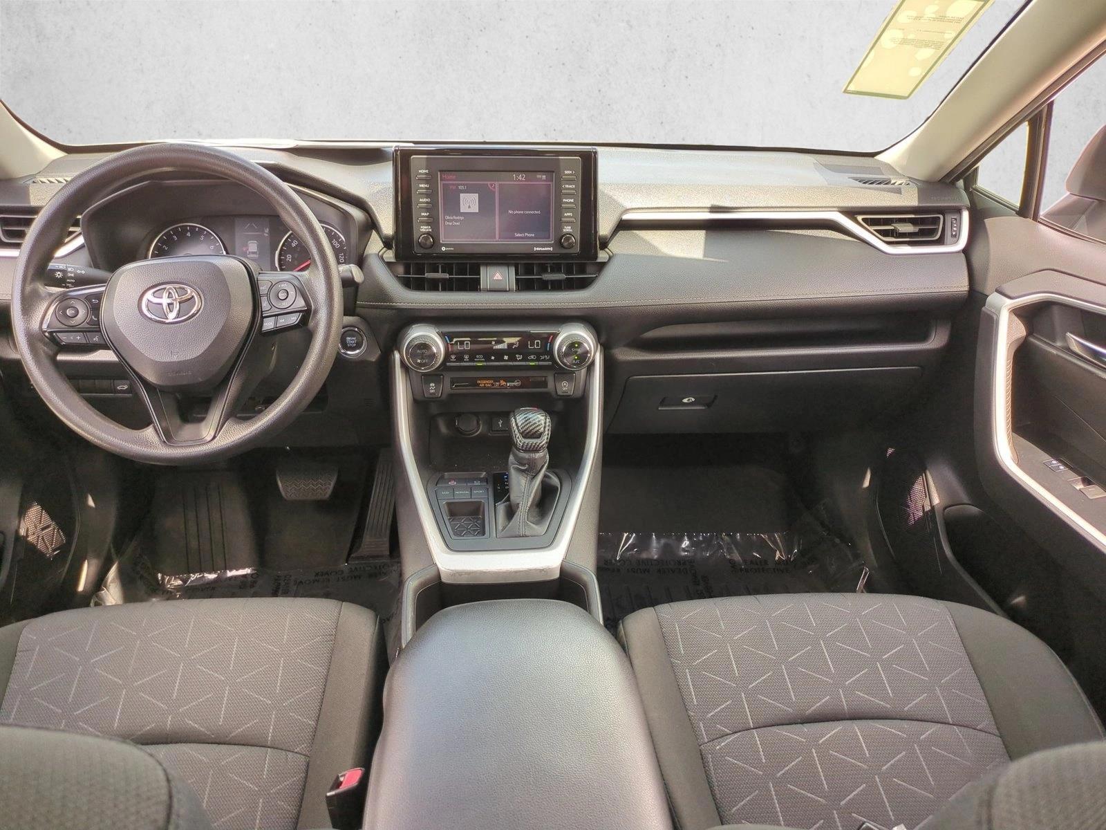 Thumbnail: 2022 Toyota RAV4 - 3