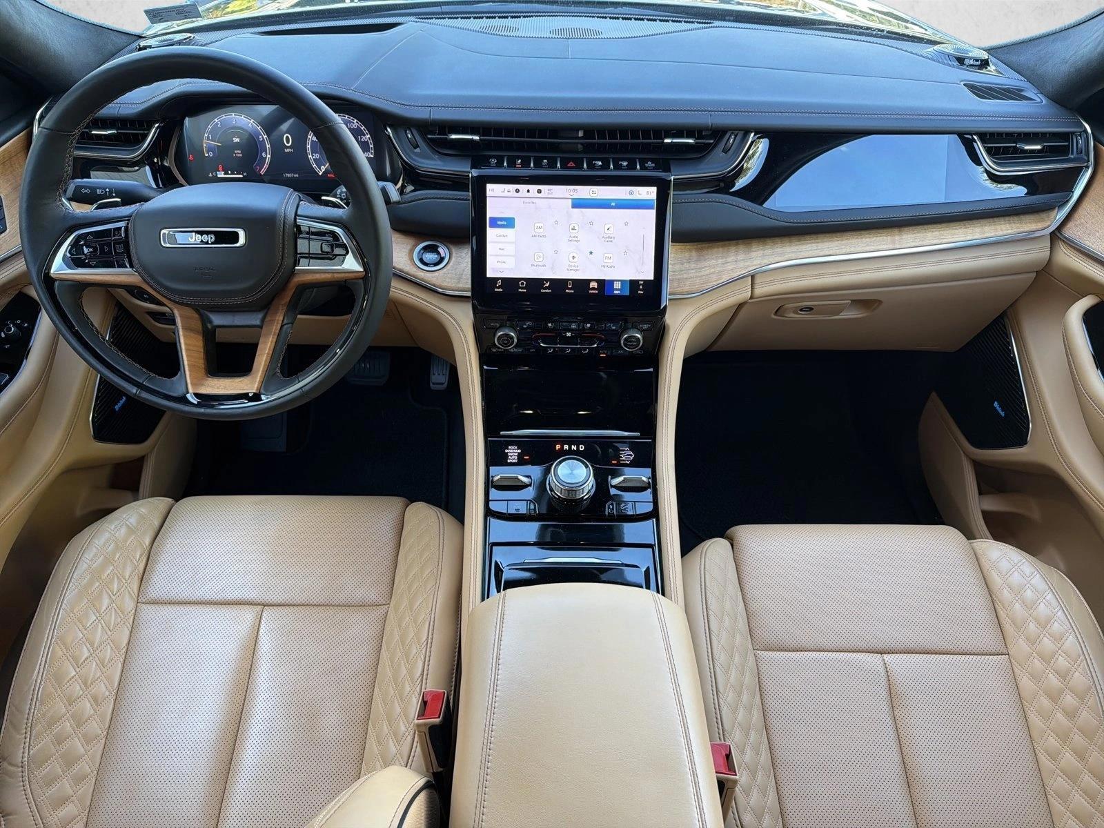 Thumbnail: 2024 Jeep Grand Cherokee - 3