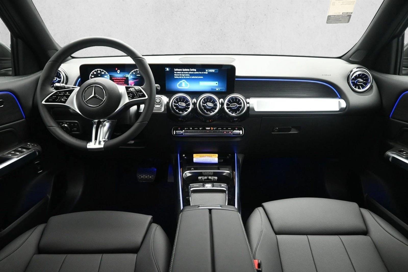 Thumbnail: 2026 Mercedes-Benz GLB - 3