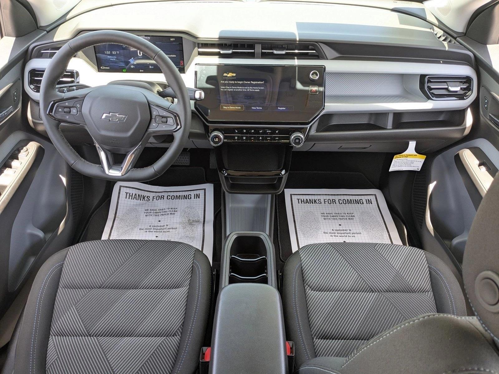 Thumbnail: 2027 Chevrolet Bolt EV - 4