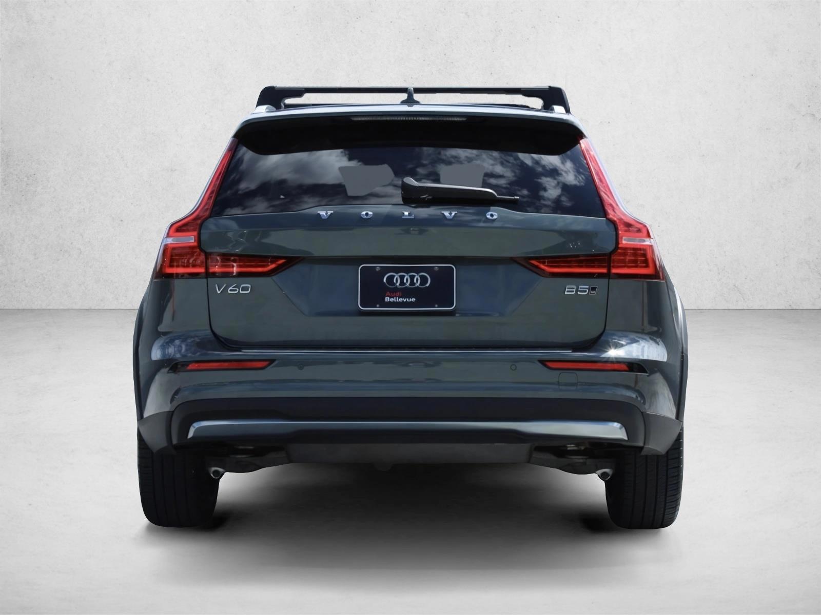 2026 Volvo V60 Cross Country