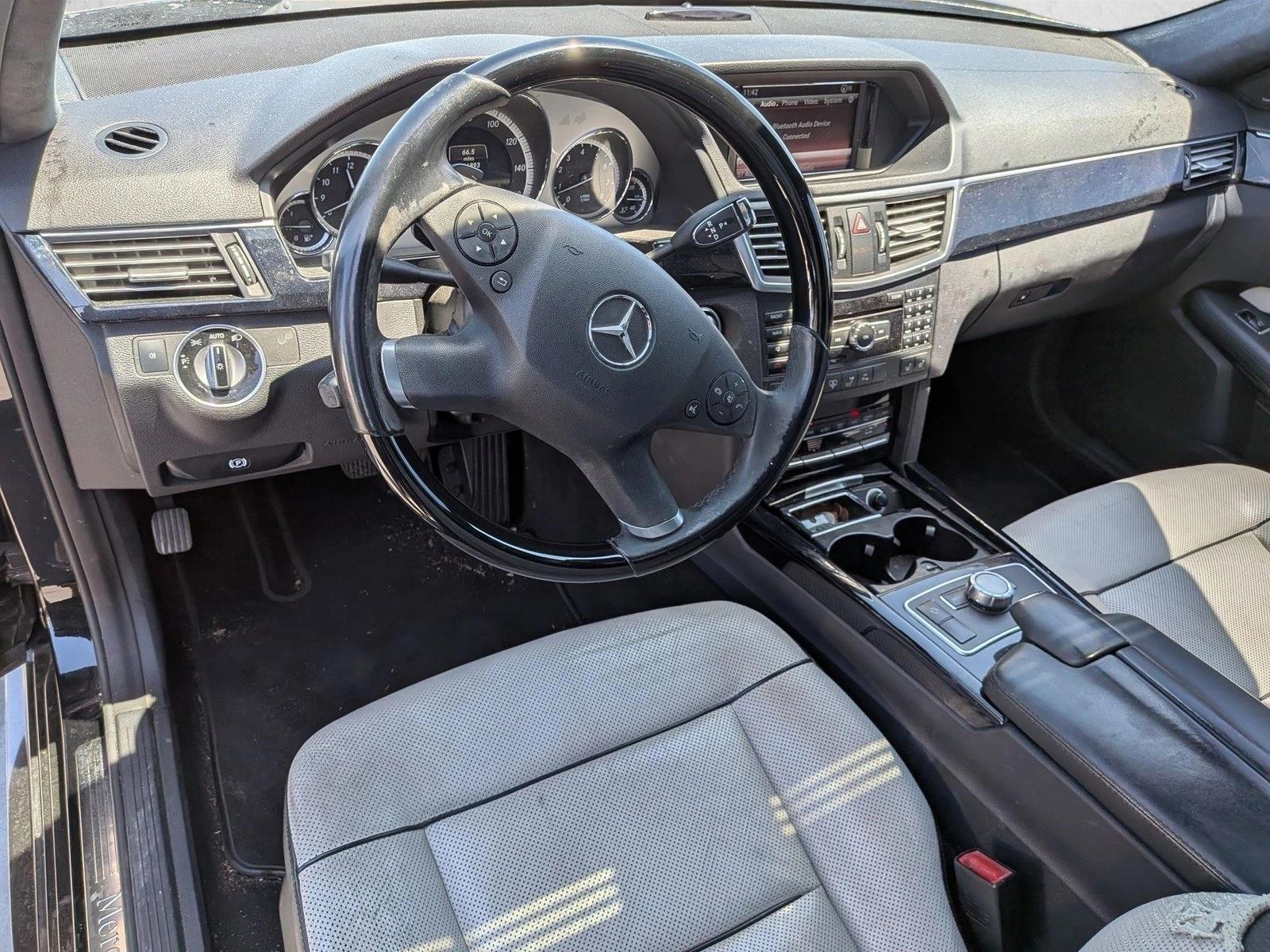 Thumbnail: 2013 Mercedes-Benz E-Class - 3