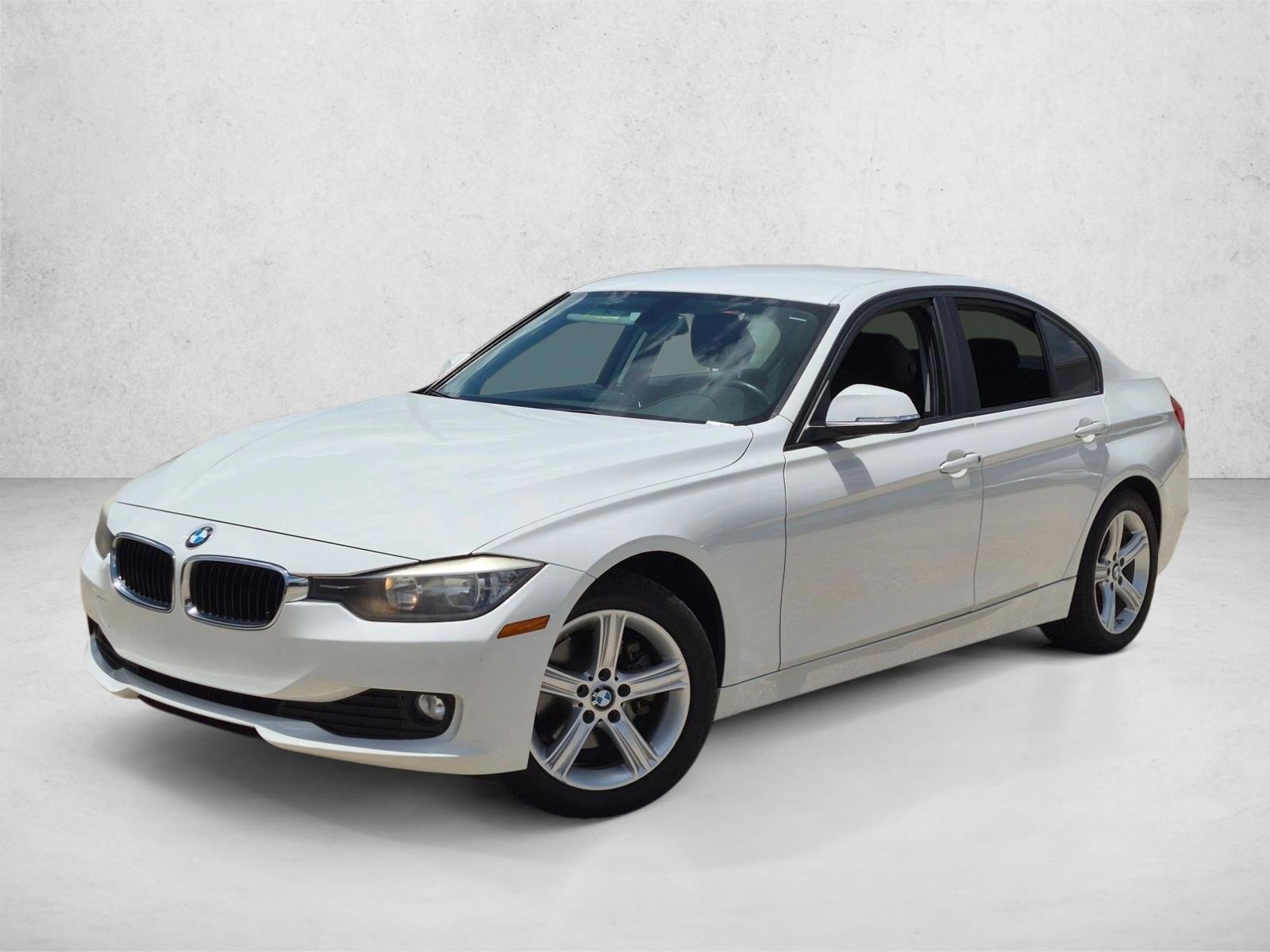 Thumbnail: 2015 BMW 3 Series - 1