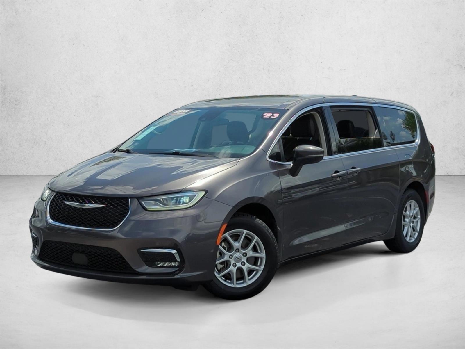 Thumbnail: 2023 Chrysler Pacifica - 1
