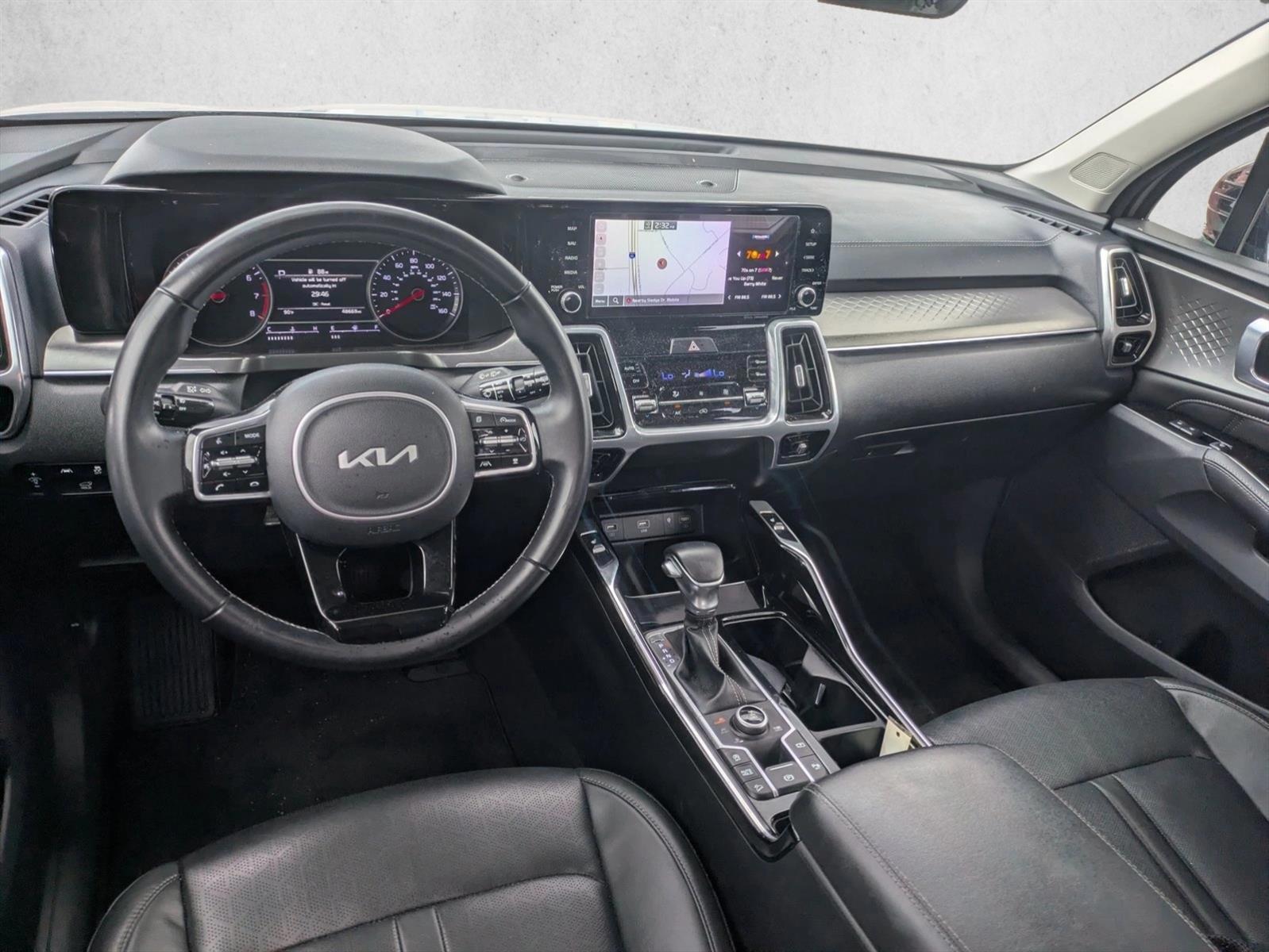 Thumbnail: 2022 Kia Sorento - 3