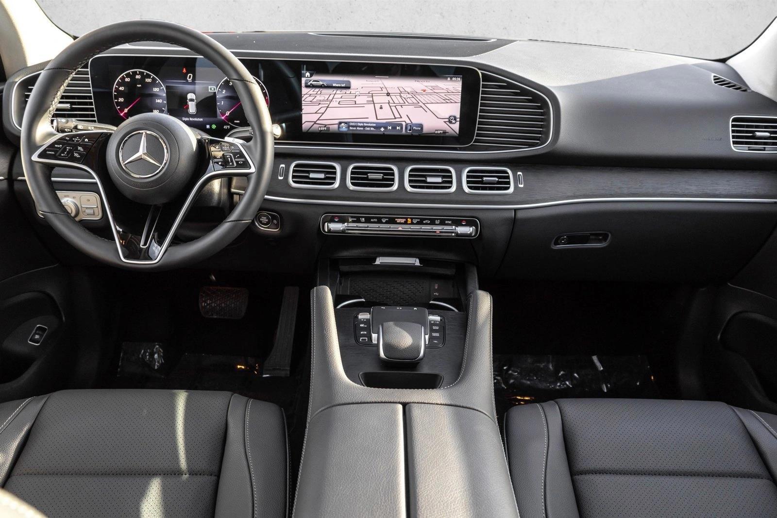 Thumbnail: 2026 Mercedes-Benz GLE - 4