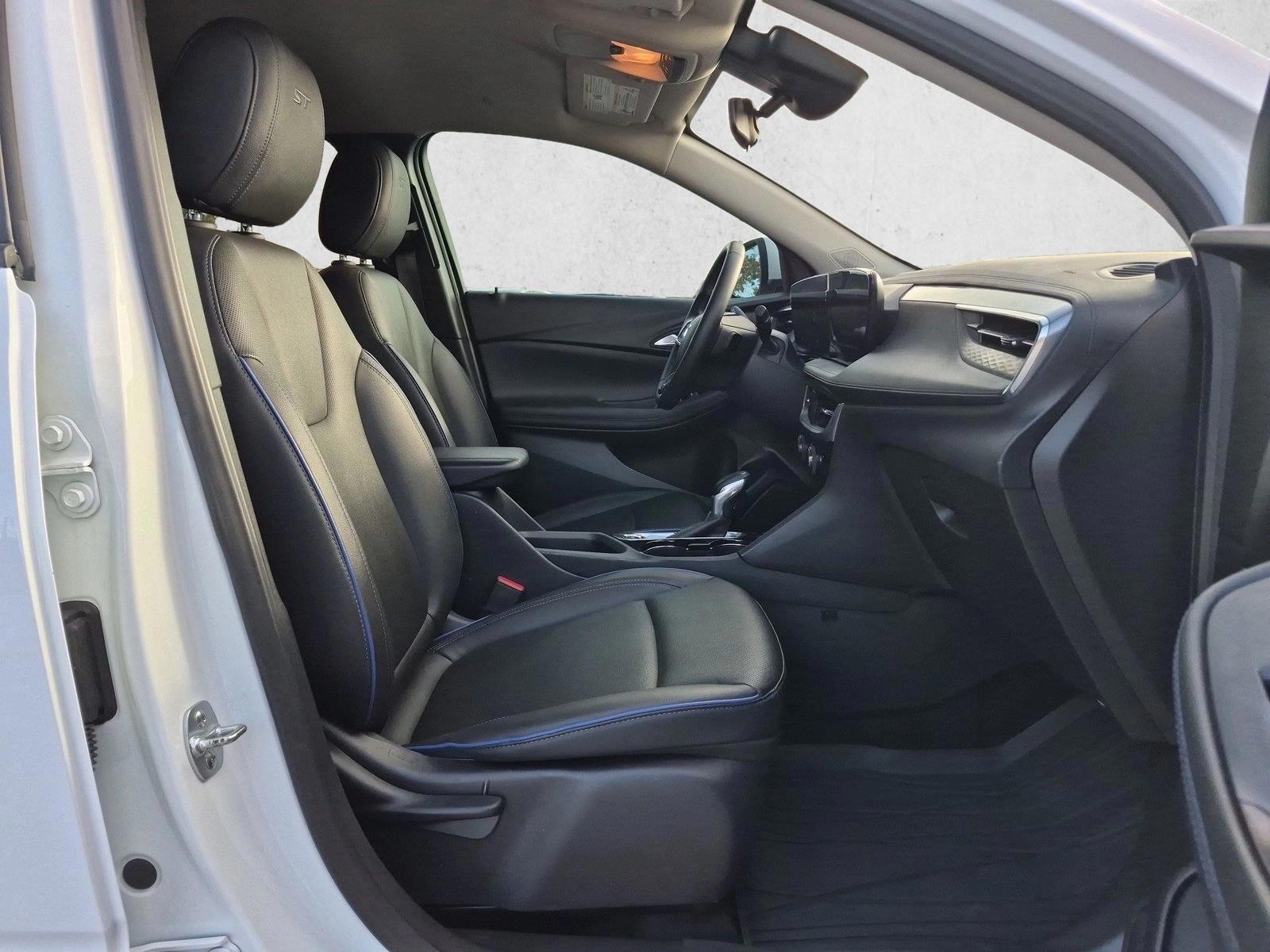 2025 Buick Encore GX Sport Touring - Photo 19