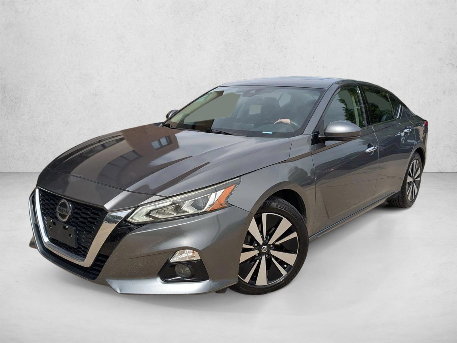 Thumbnail: 2020 Nissan Altima - 1